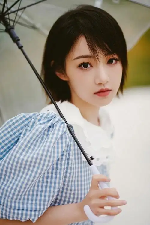 #吴佳怡绿野逐风大片#