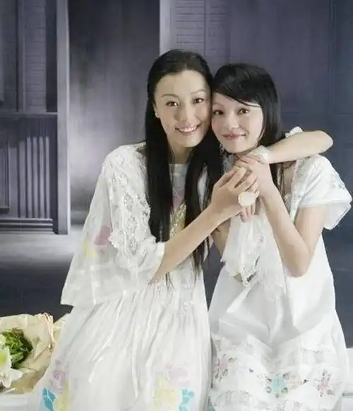 趁张韶涵生病卷走1亿,交新男友又联合前夫要钱,姜柔伊现状如何_范玮琪