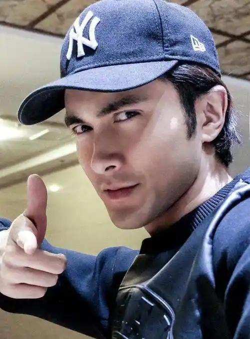 原创当高伟光好运来时真实和憨厚就是他的天赋异禀