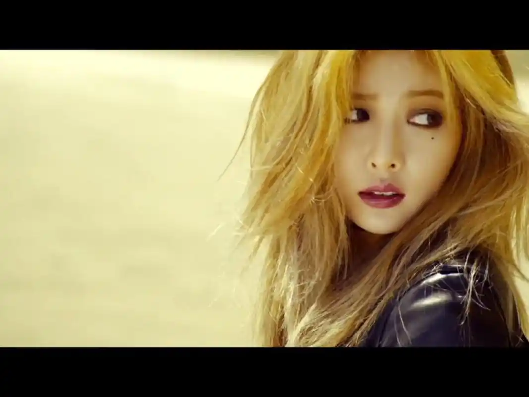 金泫雅8月solo回归##泫雅#迷你4辑#a_plus#预告截图