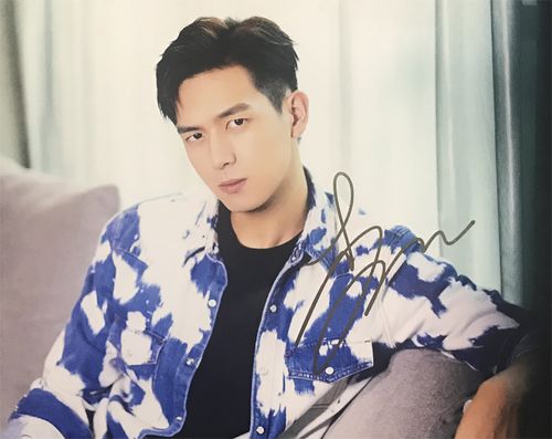 亲笔签名照片裱框 热爱 韩商言 含不易流行证书 李现 亲爱 - 购吧网