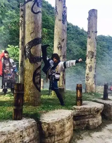 6月29日,随着最后一个镜头拍摄完成,《武当一剑》顺利杀青.