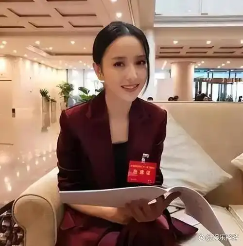 事实证明,40岁"离婚不分家"的佟丽娅,才是真正的人间清醒