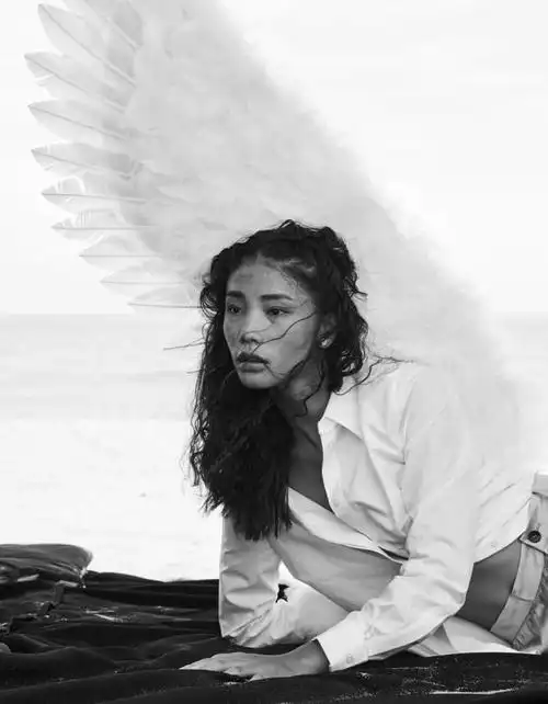 天使之路冠军储镒恬还是王艺,你心目中的维密超模是王艺or储镒恬?