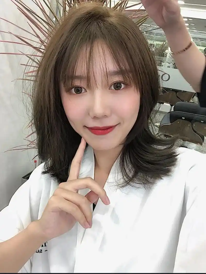 锁骨发型女2021流行发型 适合圆脸女生锁骨发发型即显瘦又 - 抖音