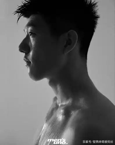 《风度》又宠幸了两位肌肉小狼狗,八块腹肌公狗腰,也太a了吧!