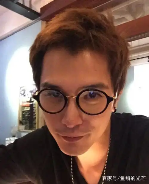 女神唐嫣的前任男友邱泽,现如今混成什么样了