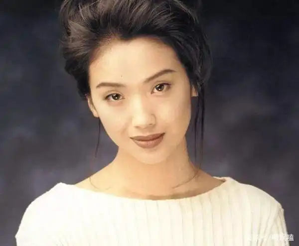 "第二眼美女"吴倩莲,为啥拒绝刘德华求婚,嫁素人过平凡生活?