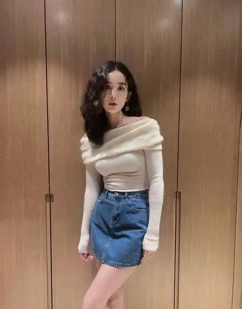 古力娜扎大晒健身照!