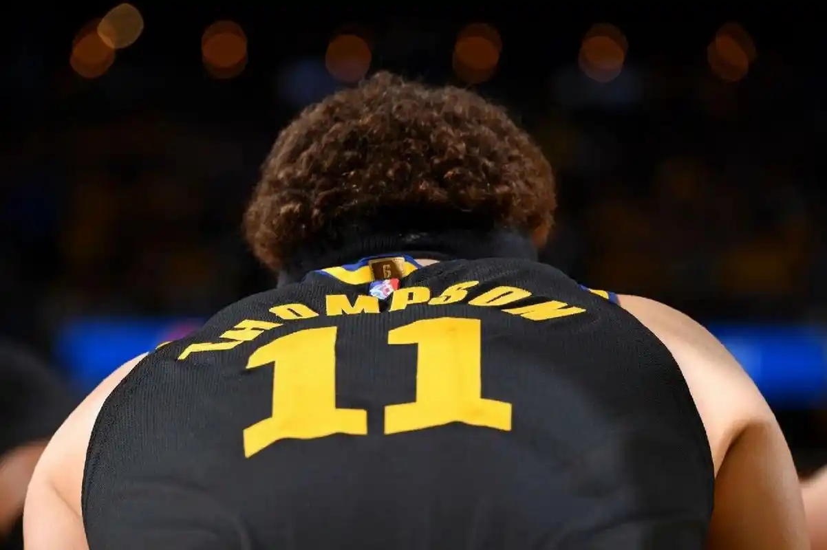 克莱汤普森今日帅照99 这该死的魅力!