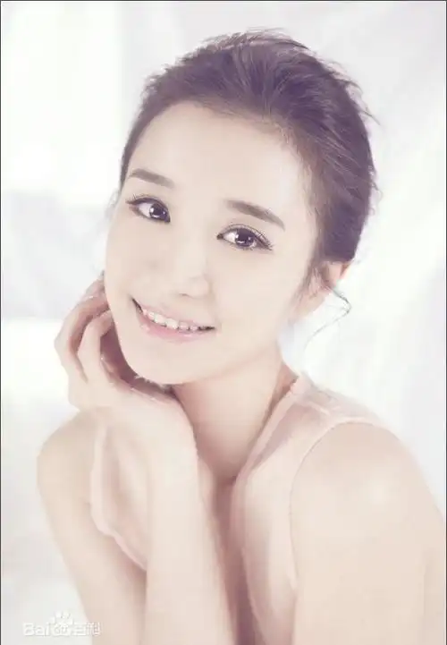 还记得《家有儿女》里的戴明明吗,她现在长这样了!