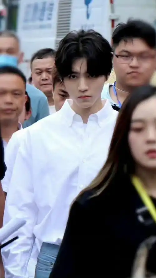 王俊凯春节胖15斤