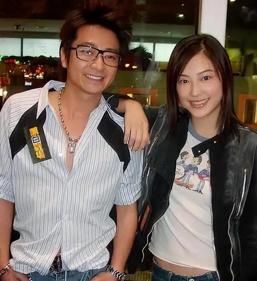 "聪明女人"应采儿,为何不嫁向佐,而选择了家世一般的陈小春?