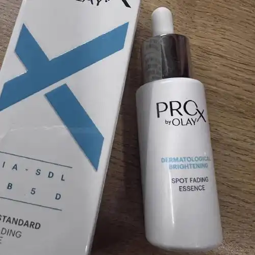 olay玉兰油第2代淡斑美白小白瓶