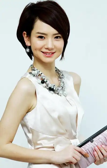 资料:《爱情睡醒了》人物简介—戚薇饰沐之晴