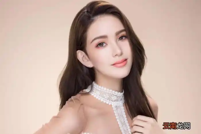 文章插图之所以说昆凌此事是有意而为之,是因为在之前的彩虹图事件