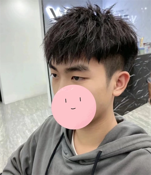 韩式男生锡纸烫 高人气渣男发型_男生烫发 - 美发站