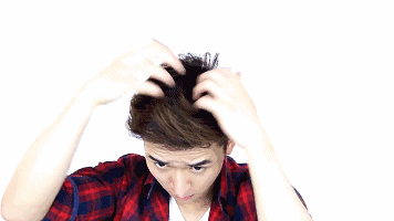 早晨先洗干净头发,如果真的起晚了,用清水把头发打湿.