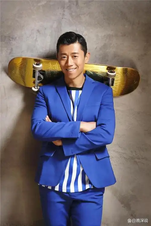 在娱乐圈里,作为一名实力派的男演员,夏雨是非常低调的一个存在!