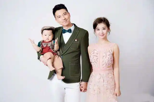 王雷交往的前两任女友是谁