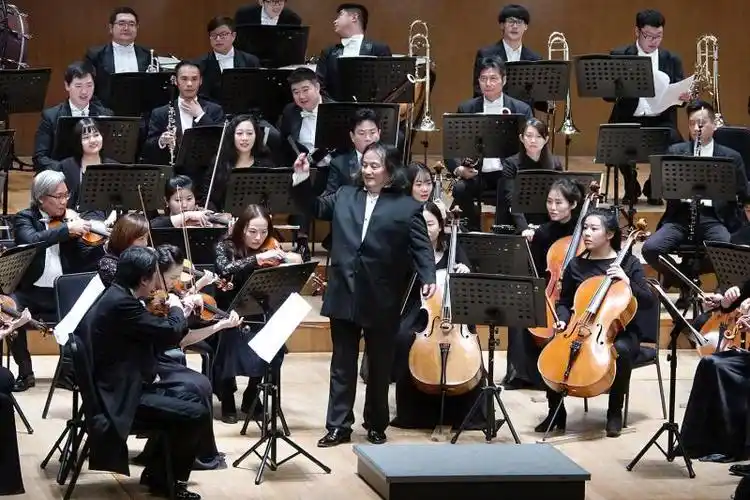 现场汤沐海告别上海爱乐八年总监生涯精彩谢幕