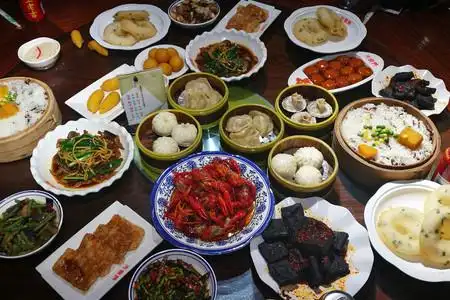 ③美食长沙:湖湘小吃集中地火宫殿,三街相连的百年老街都正街/县正街