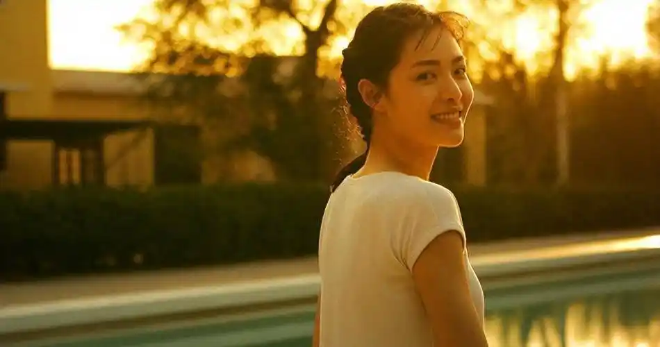 被冯小刚捧红,成龙接着捧,洪金宝准备捧,年纪轻轻被各大佬钟爱_钟楚曦