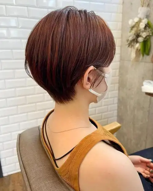 今年有一款超短发在理发店属于一款最"热"超火爆的"剪豁了"超短发发型