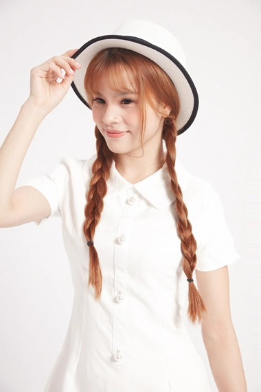 向南音乐旗下中乌混血女艺人 花花coco甜美写真来袭