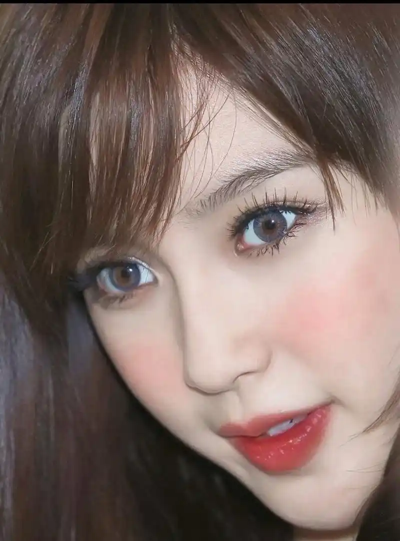 杨颖早期太绝了,这些照片还是第一次见,虽然非主流,但没丑过!