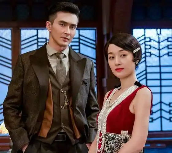 高伟光马伊琍(高伟光早年婚纱照)