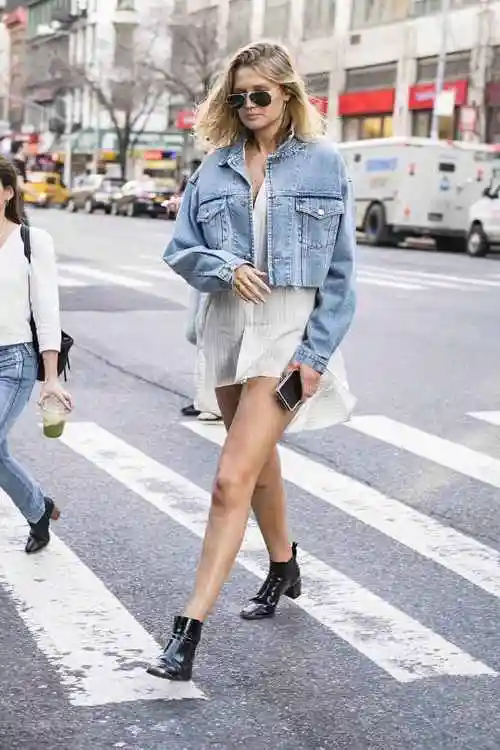 牛仔外套配什么裤子牛仔外套最佳搭配裤子女