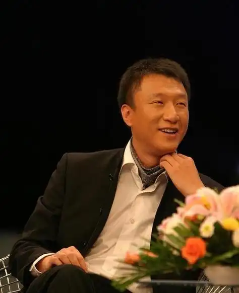 回顾孙红雷与丁嘉丽分手20年后娶海归美女喜当爹如今定居海外