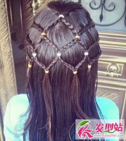 30款小女孩发型扎法 最全儿童编发图片
