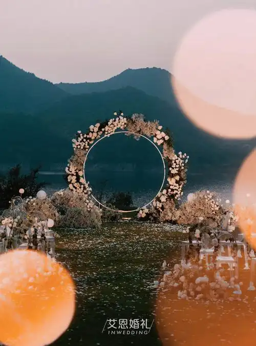 阳光温柔云朵可爱风都是甜的目的地婚礼