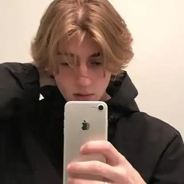 帅气有型男生头像欧美风帅气喜欢成熟男人的魅力