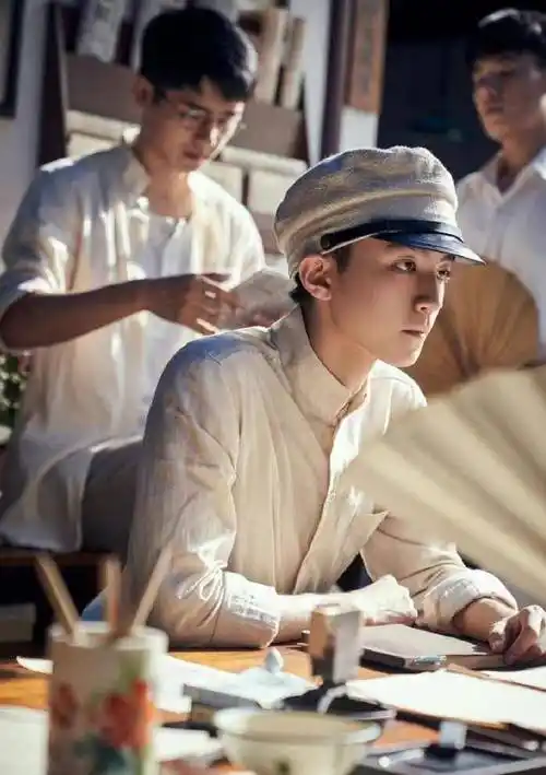 曝王俊凯与杨幂有染,养嫂子?