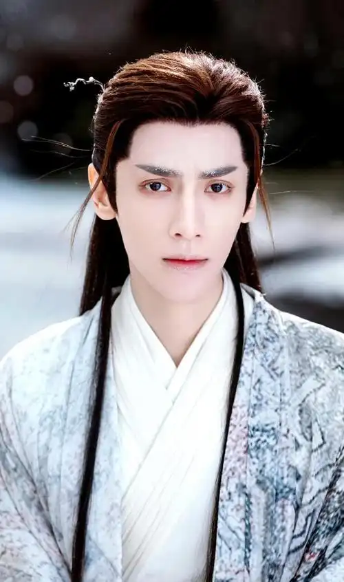 仙侠剧《长月烬明》