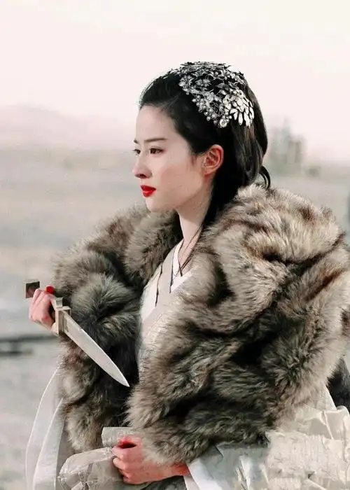 刘亦菲#刘亦菲|虞姬一个女人太美,就会在野史翻来覆去被提及,谣言