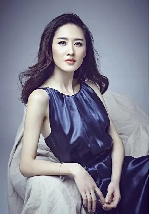 张雯-张雯个人资料及图片张雯简介年龄身高八卦-小薇女性时尚