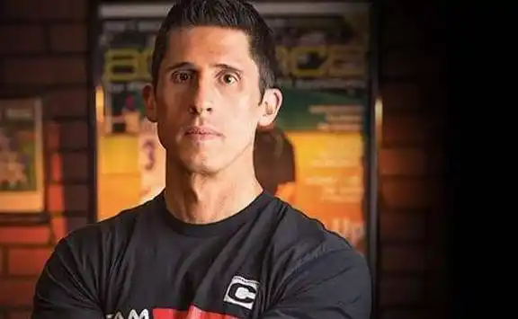 姐夫教你解锁圣诞树-jeff的下背部每日加强训练计划_大叔_肌肉_动作