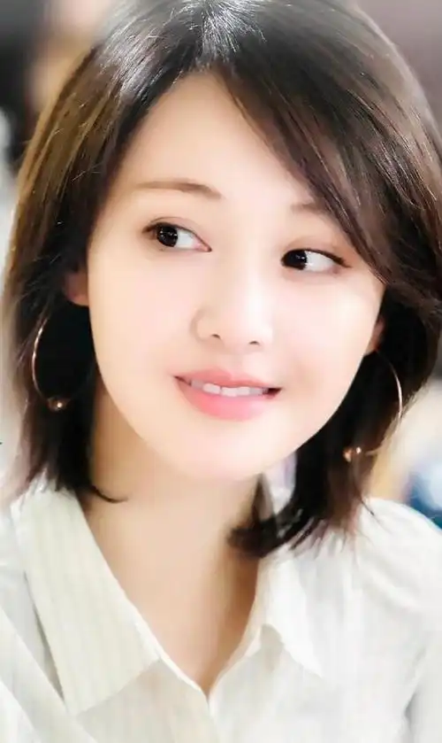 郑爽美图,"四小花旦"不是白叫的,真漂亮啊!