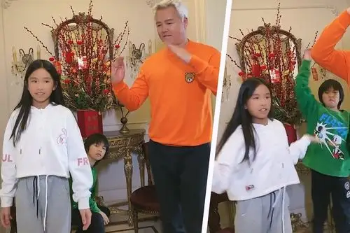 林瑞阳和孩子跳舞满脸都是戏儿子一旁搞怪抢镜女儿越来越漂亮