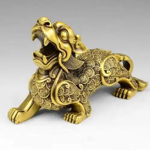 貔貅为古代五大瑞兽之一(此外是龙,凤,龟,麒麟),称为招财神兽