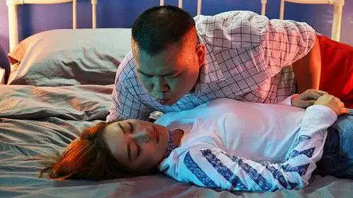 《疯岳撬佳人》终极预告 岳云鹏不帅没钱放倒女神_电影_高清1080p在线