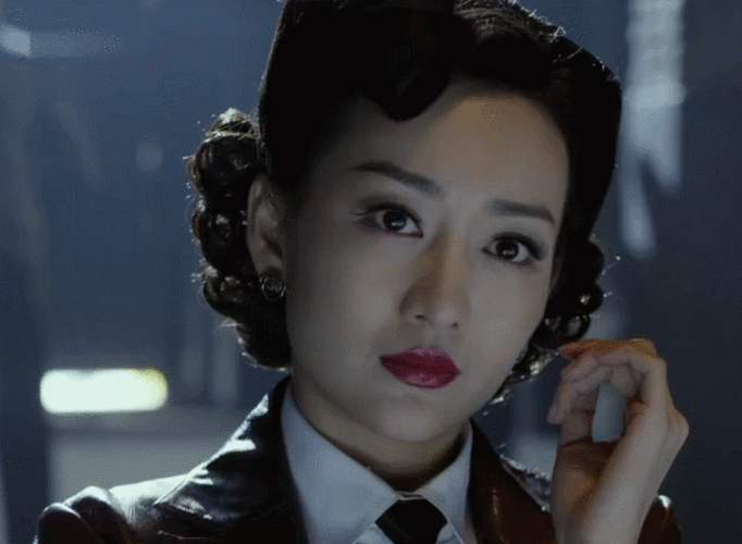 伪装者思考明星汪曼春演员王鸥电视剧疑问谍战剧gif动图_动态图_表情