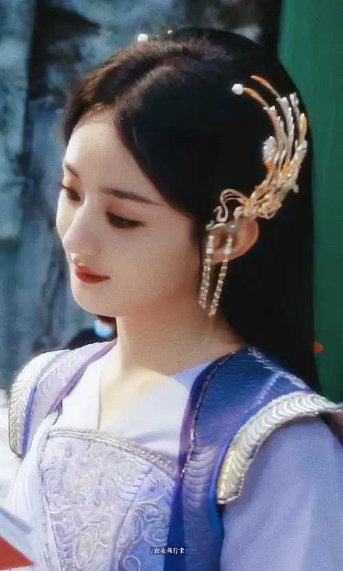 79 赵丽颖丨与凤行古装96真的很99 剧的质感也很不错,从现在