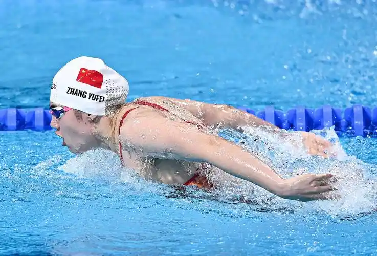 游泳女子200米蝶泳半决赛赛况