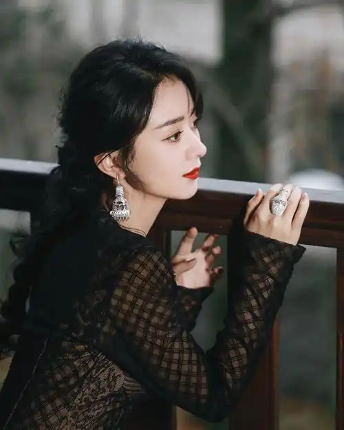 【赵丽颖】2021/02/28微博之夜:年度实力演员