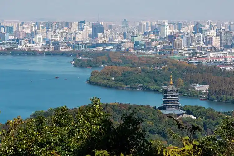 杭州西湖秋日全景